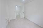 Apartament 2 camere, etaj 2, cu centrala, nemobilat, Piata Sud - 12