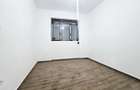 Apartament 3 camere cu centrala, parter zona centrala