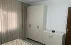 Inchiriez apartament 2 camere, zona Trocadero, 50 mp, centrala proprie - 1