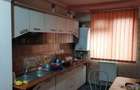 Inchiriez apartament 3 camere - 2