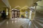 Vila cu 6 camere, 420mp,  teren 720mp, parcari, Zona Shopping City - 24