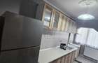 Inchiriez apartament cu 2 camere, Micro 17 pe Bulevardul Independentei, etajul 1