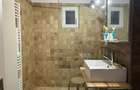 Apartament de 3 camere, Ciuperca D uri