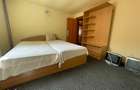 PROPRIETAR , vand casa cu 12 camere ?i mansarda - 4