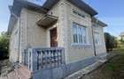 Casa din caramida, cu teren 5810 mp - Calinesti - 3
