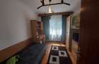 Apartament 3 camere de inchiriat Decomandat, Etaj 1, Zona Dezrobir