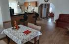Inchiriez pentru cazare Vila cu 7 camere - 2