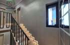 CASA CL A 4 cam, 2 bai, dressing, 127mp, teren 470mp, MIROSLAVA centru
