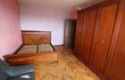 Proprietar vand apartament cu 3 camere, Zona Shopping City, complet decomandat
