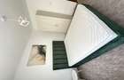 Proprietar vand apartament 4 camere,bucatarie,2 bai - 4