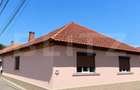 Casa de vanzare in Codlea zona lini?tita, singur ? - Codlea (Brasov)