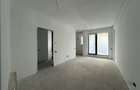 Centrul Capitalei, apartament cu 2 bai, etaj superior ! - 1