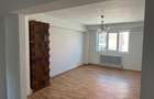 Vand apartament renovat spatios cu 3 camere, Strada Ion Pillat Botosani - 8