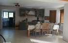 Casa la tara langa Valenii de Munte - 15