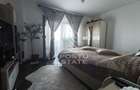 Apartament 4 camere, decomandat, 3 dormitoare, 2 bai, zona Fratelia.