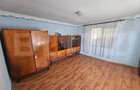 Casă 3 camere cu 2.194 mp teren intravilan– Vingard