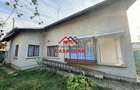 ●Casa in Campina--130.000e●