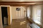 Casa de vanzare in Sibiu, cu doua apartamente - 2