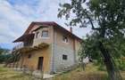 Casă cu 4 camere cu Teren 2000 Mp în Central - 3