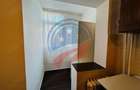 Apartament 4 camere de inchiriat Strada Caracal, Craiova - 4