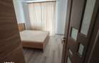Inchiriez apartament 3 camere - 4