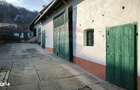 Casa / Vila cu 4 camere de vanzare