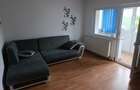 Inchiriez apartament 3 camere decomandat - 1