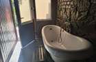 Faleza Nord, P+1, de inchiriat, 1000 euro