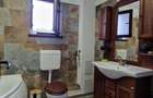 Casa cu 5 camere, 1 etaj, garaj, beci si panouri 477mp in Berceni - 8