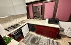 Vand apartament cu 3 camere complet mobilat si utilat.