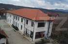 Pensiune de vanzare, 6 camere, 370 mp, zona Arcani - 2