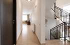 Vila distinctiva,2 intrari separate:locuire multifamiliala,activitati - 2