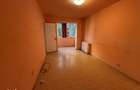 Apartament 3 camere, etaj 2, semidecomandat - Piata Doina - 9