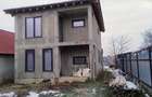 Proprietar vand casa la gri in Giarmata parter + etaj si anexa + teren 924 mp