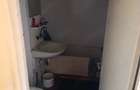 Proprietar.Vand apartament cu 2 camere decomandat,pre?.22.000 negociabil.tel - 3