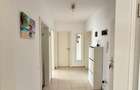 Inchiriez Apartament 2+ 1/2 camere, loc parcare si boxa