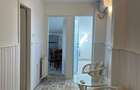 Casa T. Neculai ,200m de catedrala catolica Nicolina , 90 mp , parter living , baie , 2 dormitoare , etaj : baie, bucatarie , 2 dormitoare. - 3