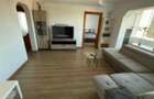 Inchiriez apartament 3 camere central - 1