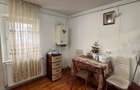 De vanzare apartament cu 3 camere, 3 balcoane, etaj 1, decomandat - 2