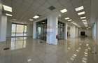 Clădire comercialǎ în Arad | 3.324 mp | 50 locuri de parcare