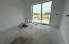 Triplex in Sacalaz | Finisaje premium | 3 camere | Asfalt | 2 terase