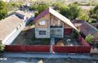 Casa individuala la rosu, intabulata - Uliuc - Sacosu Turcesc