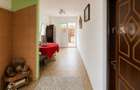 Casa 86 mp utili + 266 mp curte, Orlat zona foarte linistita, 18 m - 5