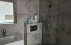 Apartament modern 3 camere 2 bai terasa acoperita etaj 1 in Cristian