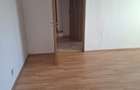 Vand apartament 3 camere Micro 3 - 1