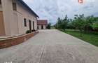 Casa individuala de vanzare cu 5 camere si teren de 2543 mp - Izvin - 14