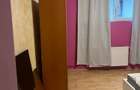 Inchiriez camere in vila