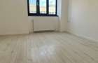 Apartament cu 3 camere RENOVAT Zona CENTRALA Etaj INTERMEDIAR - 9