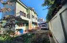 Victoria - Intre strada Poporului si Bulevardul Lapusneanu! Vila tip duplex P+1+M - 8