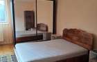 Apartament cu 3 camere semidecomandat în Calea Turzii